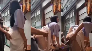 terpaksa-nungging-karena-ayank-lagi-sange